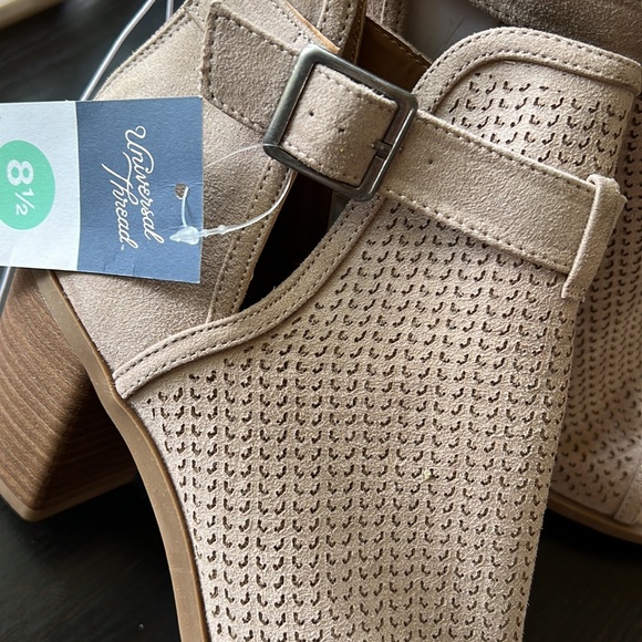 Open toed booties🍁🍂 - Picture 6 of 7